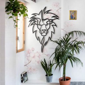 Lion Head